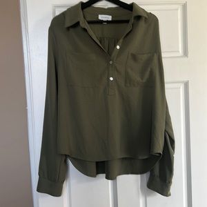 EverEve olive quarter button up blouse